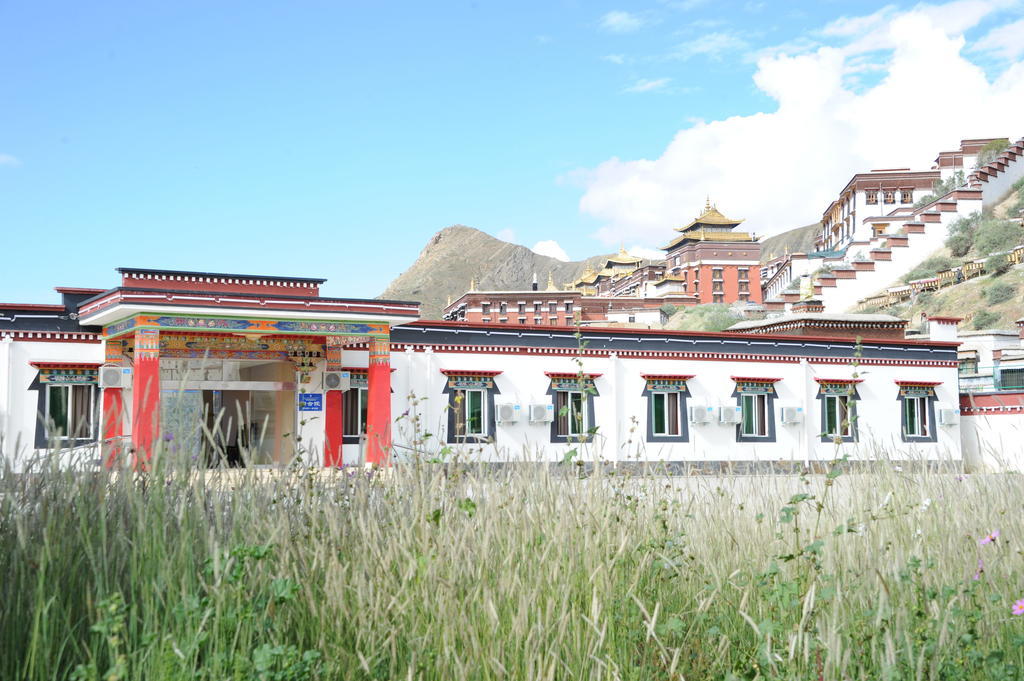 Wanrun International Resort Hotel In Tibet Xigaze Екстериор снимка