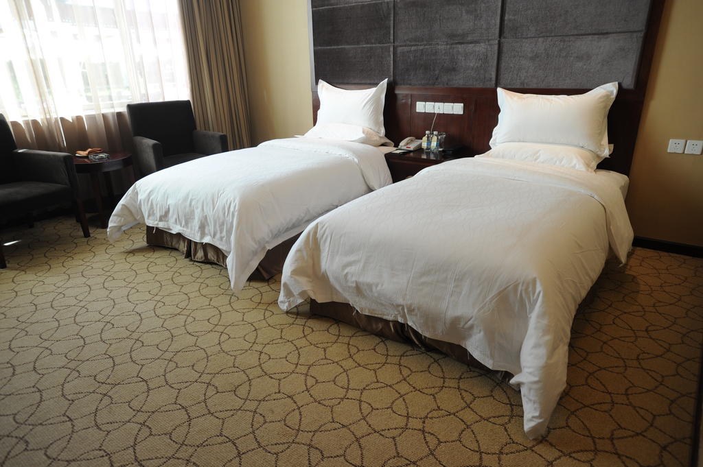 Wanrun International Resort Hotel In Tibet Xigaze Стая снимка