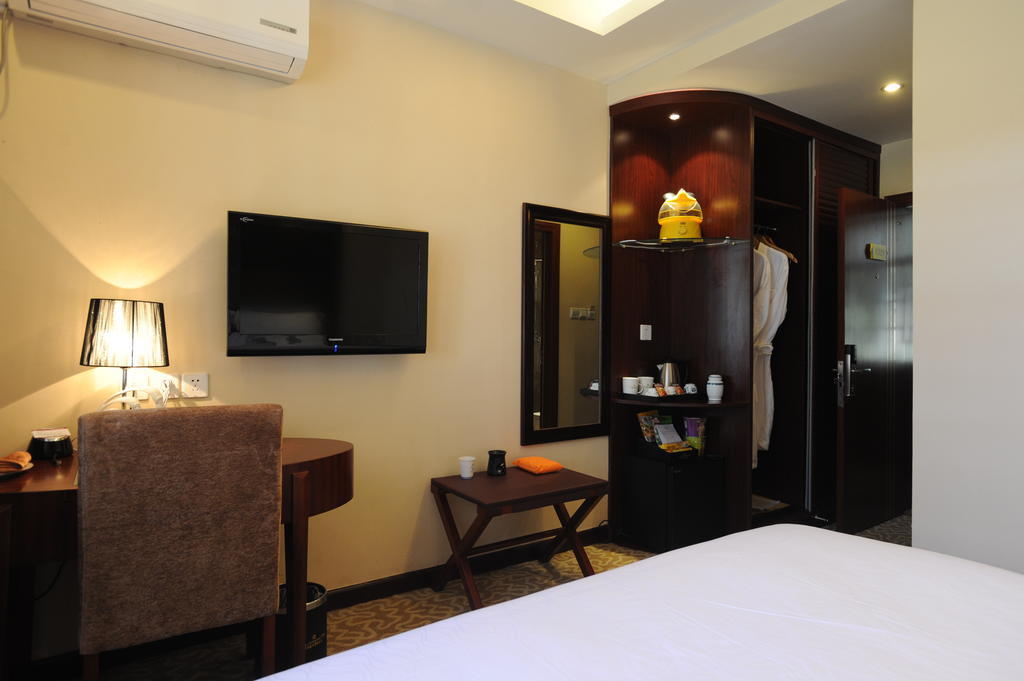Wanrun International Resort Hotel In Tibet Xigaze Стая снимка